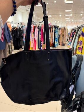 Pulicati Black Leather Tote with Shoulder Straps